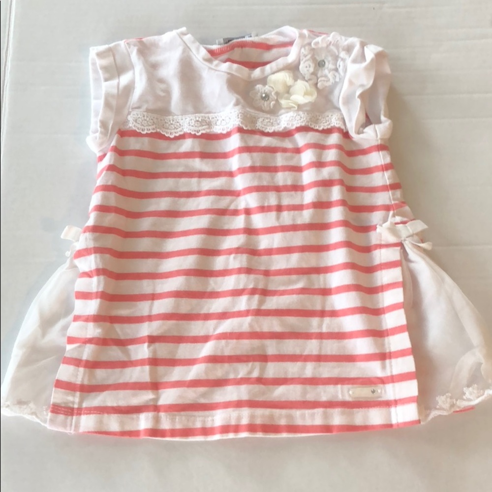 Cute top.